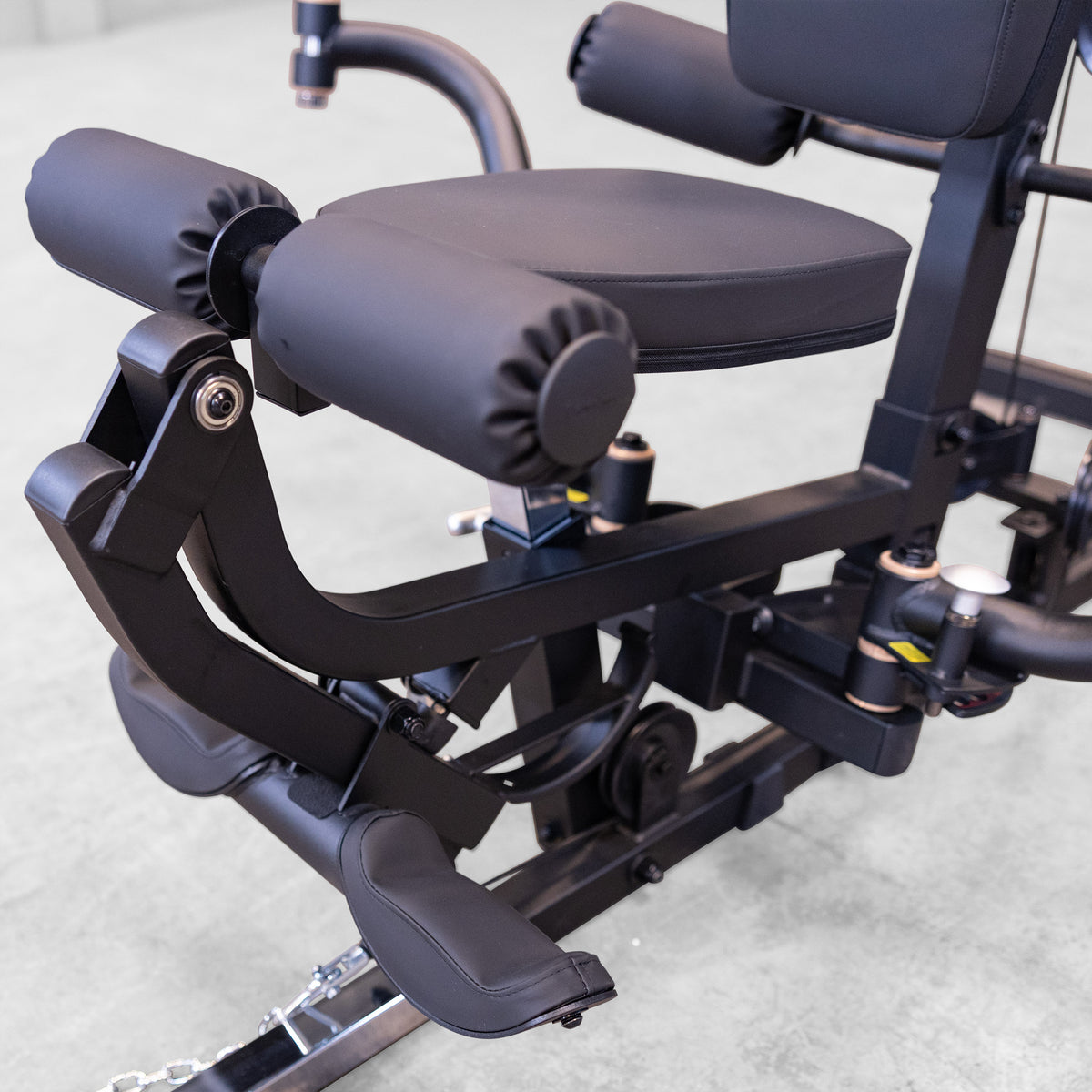BodySolid G6B Bi-Angular Multi-Station Gym