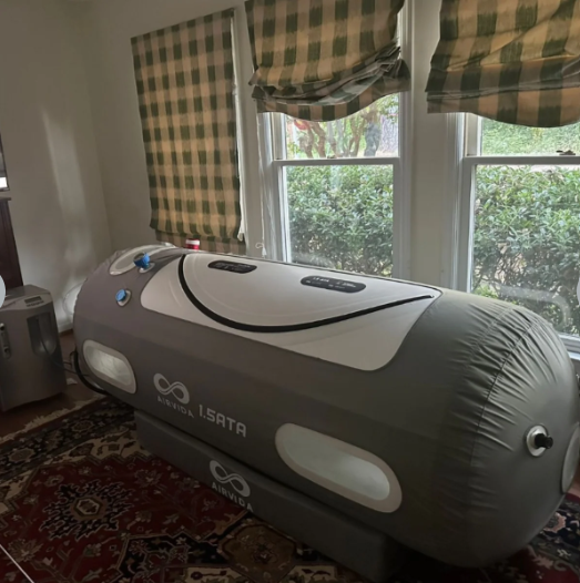Airvida 1.2 - 1.5 ATA Portable Lying Hyperbaric Chamber
