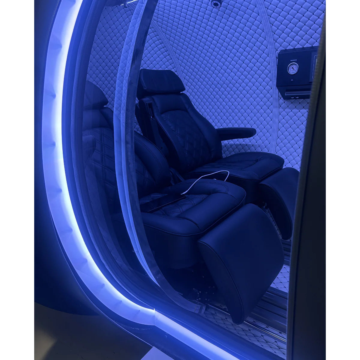 Airvida 2–6 Person Phoenix Multiplace Hyperbaric Chamber (1.0–2.0 ATA) – ASME / PVHO-1 Certified