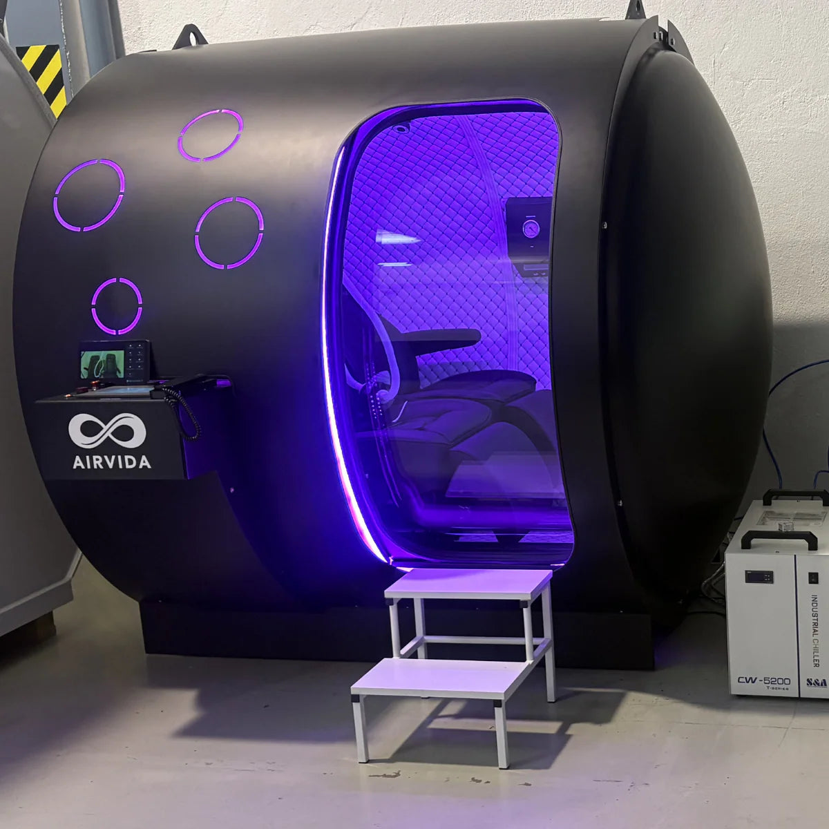 Airvida 2–6 Person Phoenix Multiplace Hyperbaric Chamber (1.0–2.0 ATA) – ASME / PVHO-1 Certified