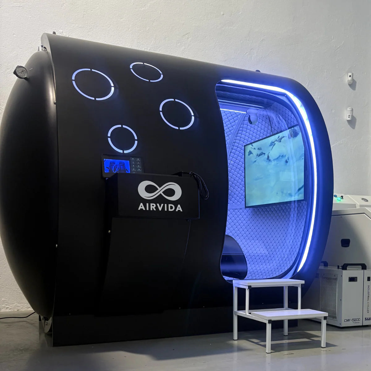 Airvida 2–6 Person Phoenix Multiplace Hyperbaric Chamber (1.0–2.0 ATA) – ASME / PVHO-1 Certified